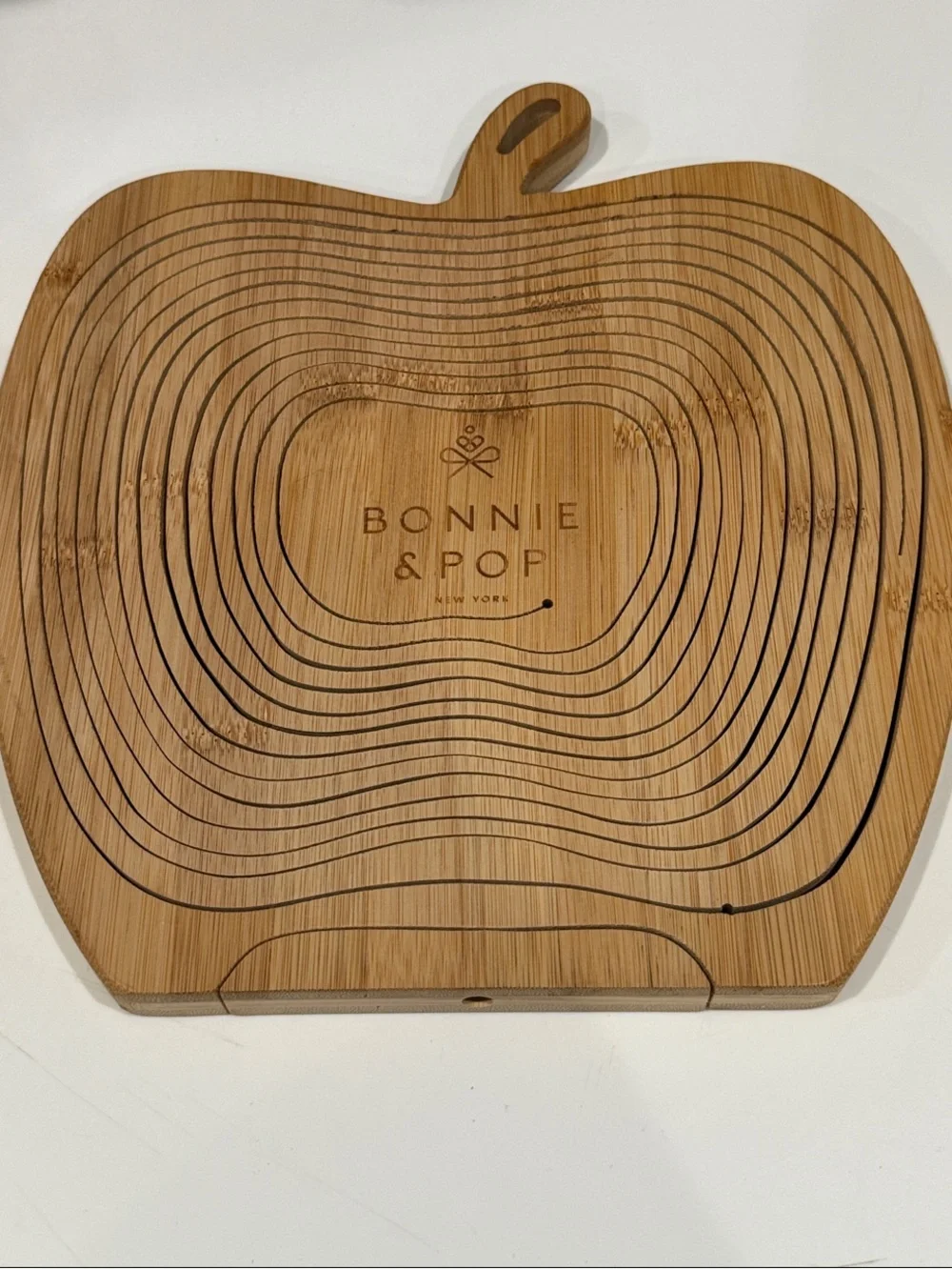 Apple-Shaped wood Decorative Basket in Light Brown